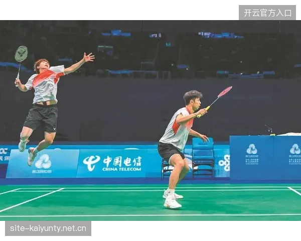 羽毛球全英赛国羽五冠荣耀再现，体育精神与荣耀的完美交融